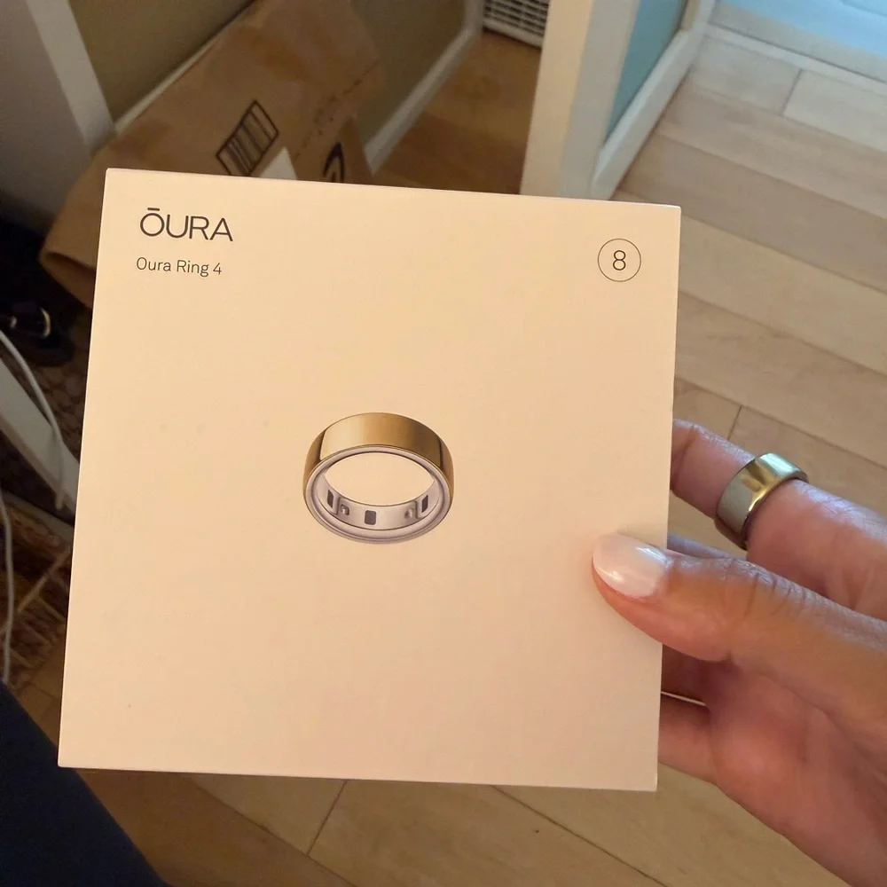 Oura Ring 4 Size 8 (New in Box)